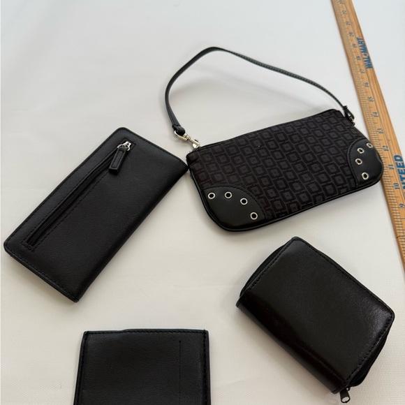 Black Wristlet and Wallet lot4 pieces total checkbook card holder - Picture 6 of 6